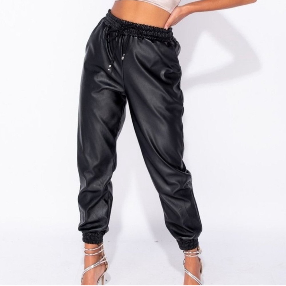 Kendall & Kylie Black Jogger Pants